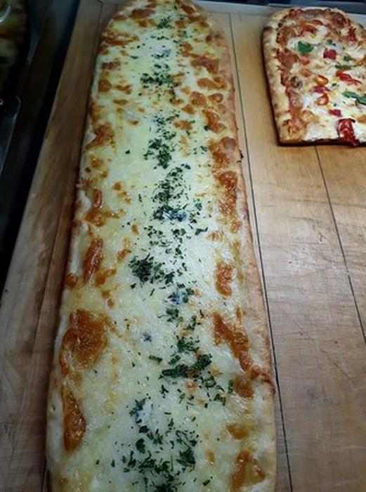 Pizza Prosciutto E Funghi  - La Metru